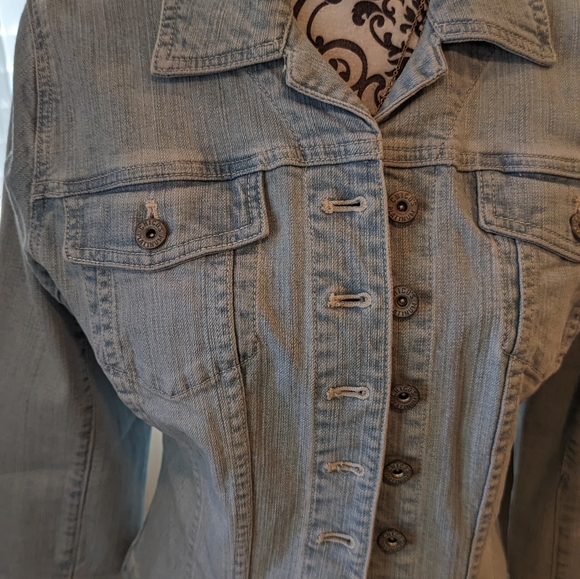 Fitted light blue denim jacket best fit 10/12 - Picture 5 of 11